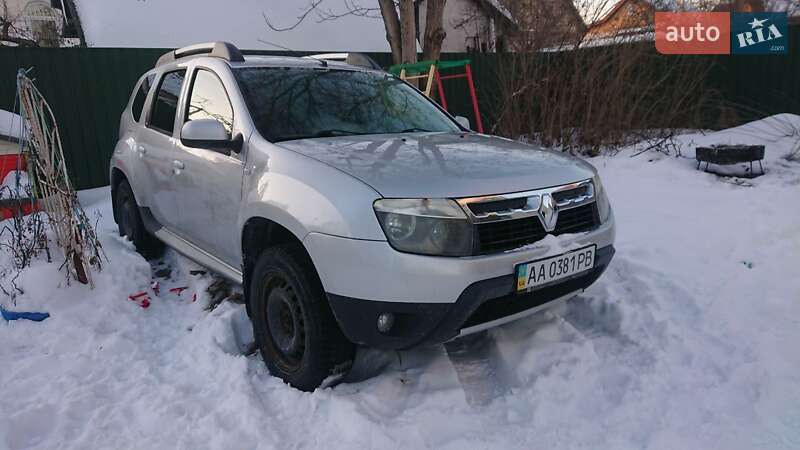 Позашляховик / Кросовер Renault Duster 2011 в Києві