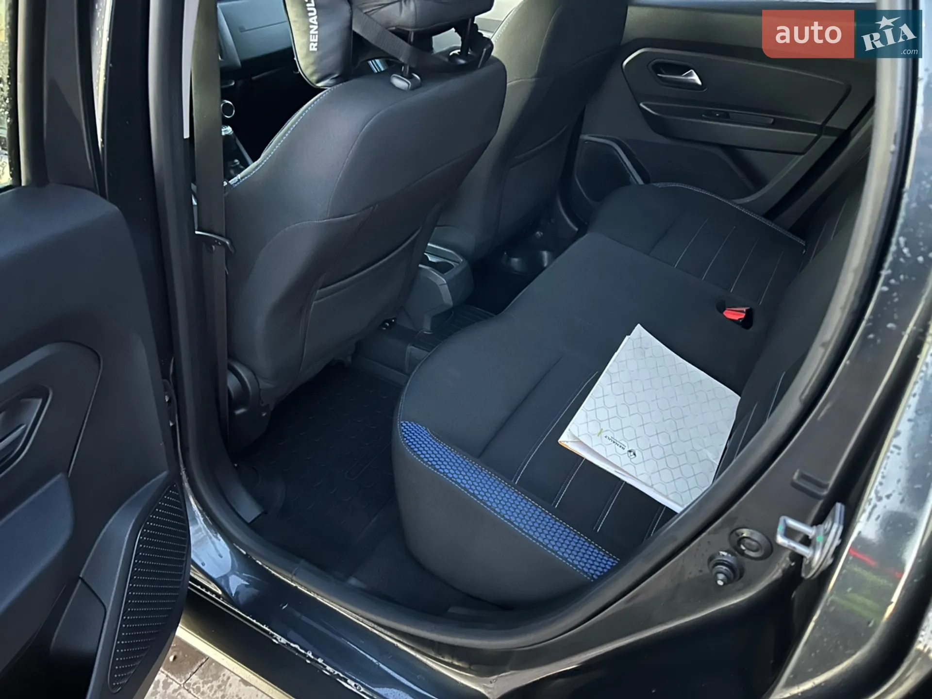 2021 Renault Duster - мініатюра 9