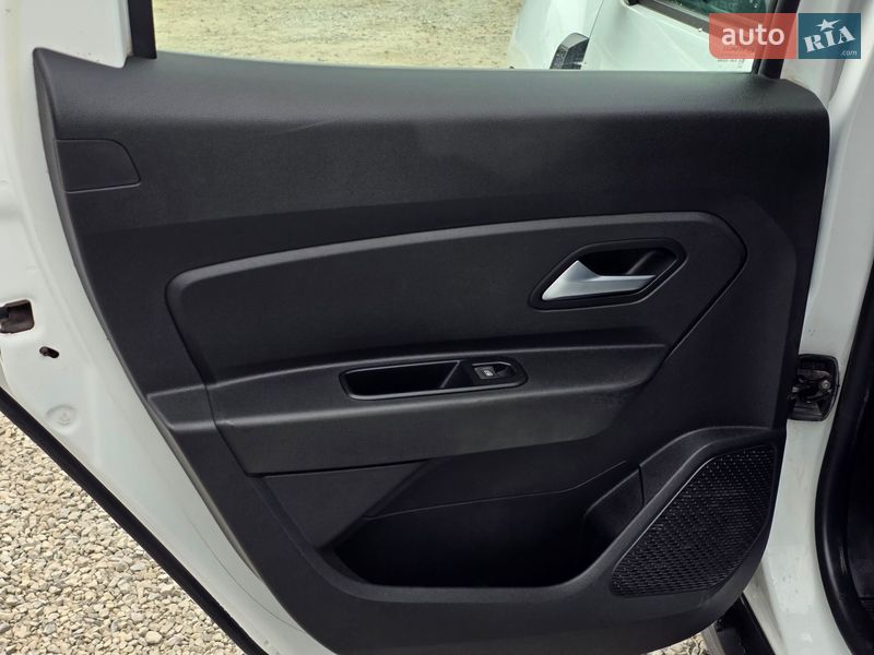 Позашляховик / Кросовер Renault Duster 2021 в Тернополі фото 23 Позашляховик / Кросовер Renault Duster 2021 в Тернополі