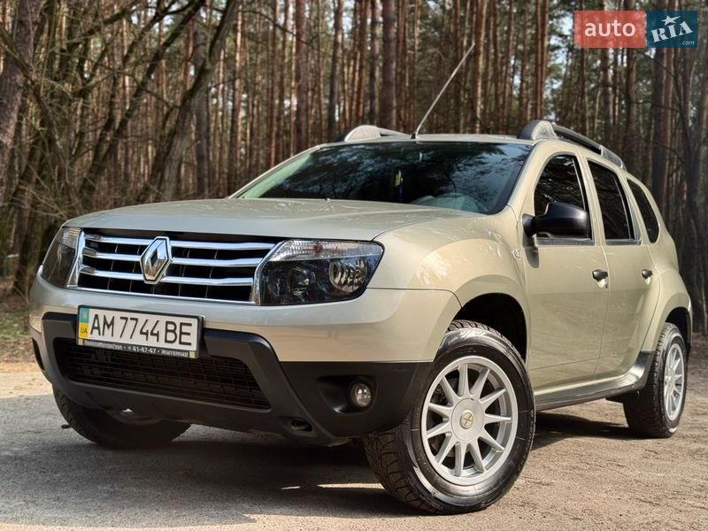 Внедорожник / Кроссовер Renault Duster 2014 в Киеве