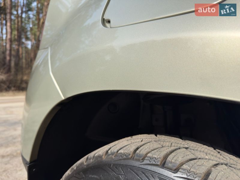 Внедорожник / Кроссовер Renault Duster 2014 в Киеве