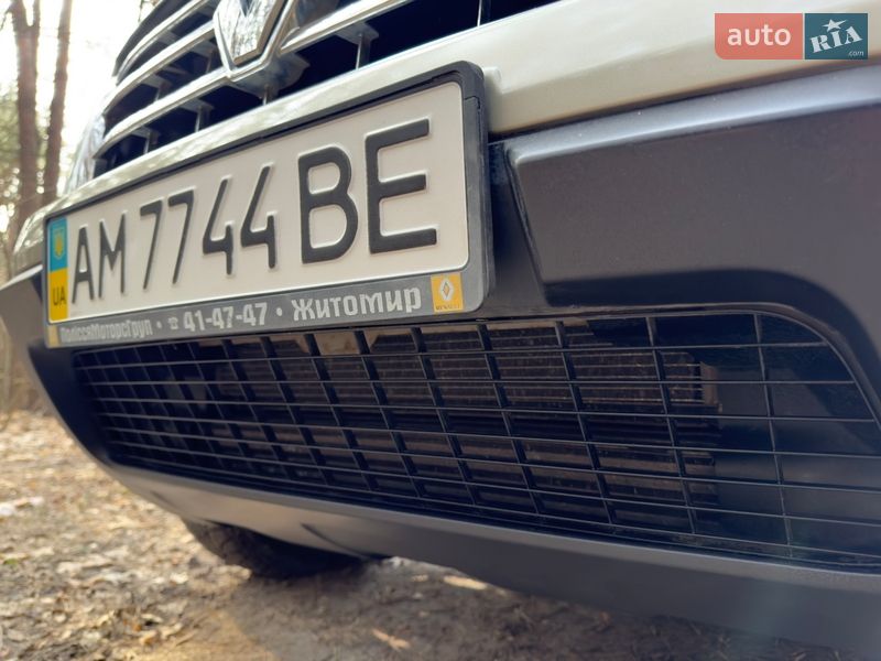 Внедорожник / Кроссовер Renault Duster 2014 в Киеве