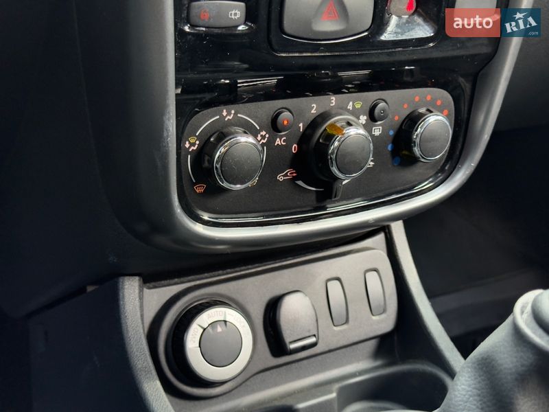 Внедорожник / Кроссовер Renault Duster 2014 в Киеве