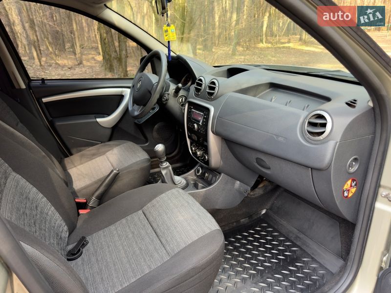 Внедорожник / Кроссовер Renault Duster 2014 в Киеве