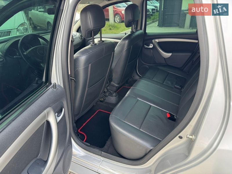 Позашляховик / Кросовер Renault Duster 2013 в Ірпені