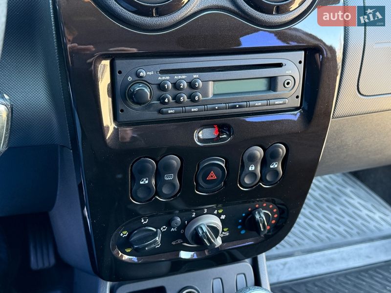 Внедорожник / Кроссовер Renault Duster 2011 в Киеве