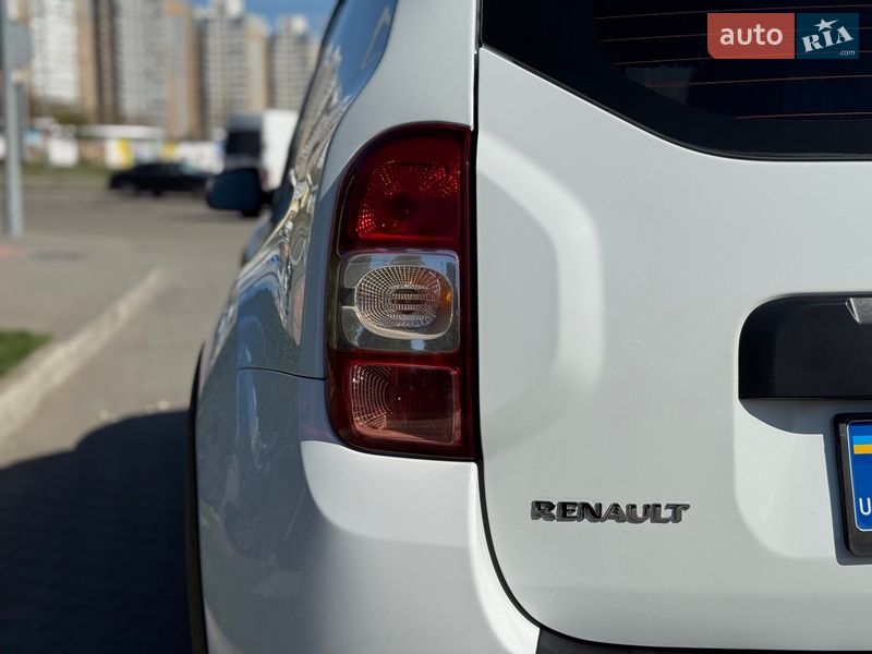 Внедорожник / Кроссовер Renault Duster 2014 в Киеве