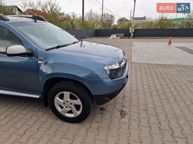 Позашляховик / Кросовер Renault Duster 2010 в Львові