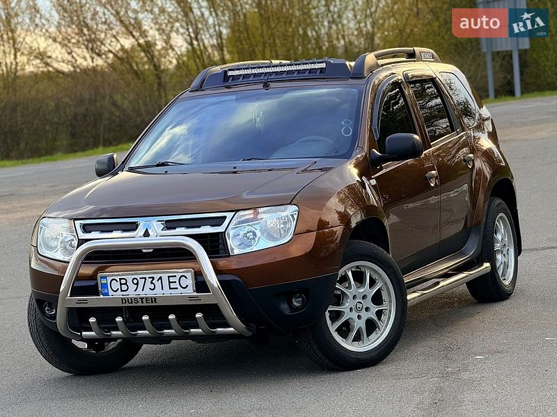 Внедорожник / Кроссовер Renault Duster 2010 в Мене