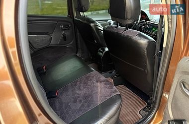 Внедорожник / Кроссовер Renault Duster 2010 в Мене