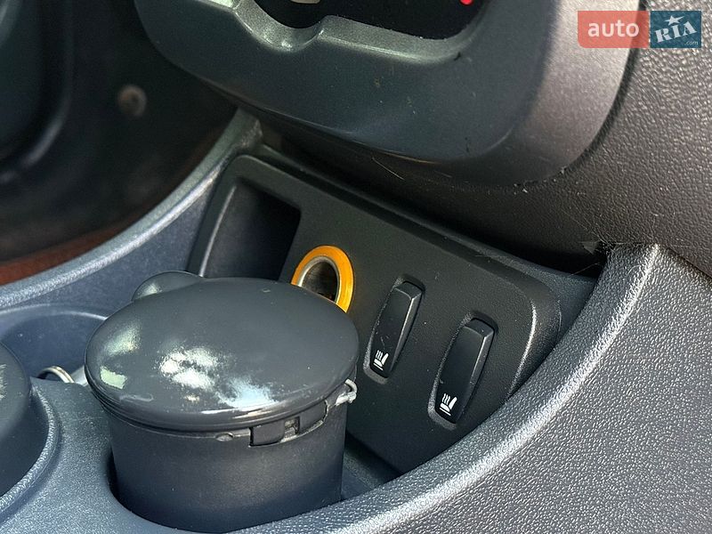 Внедорожник / Кроссовер Renault Duster 2010 в Мене