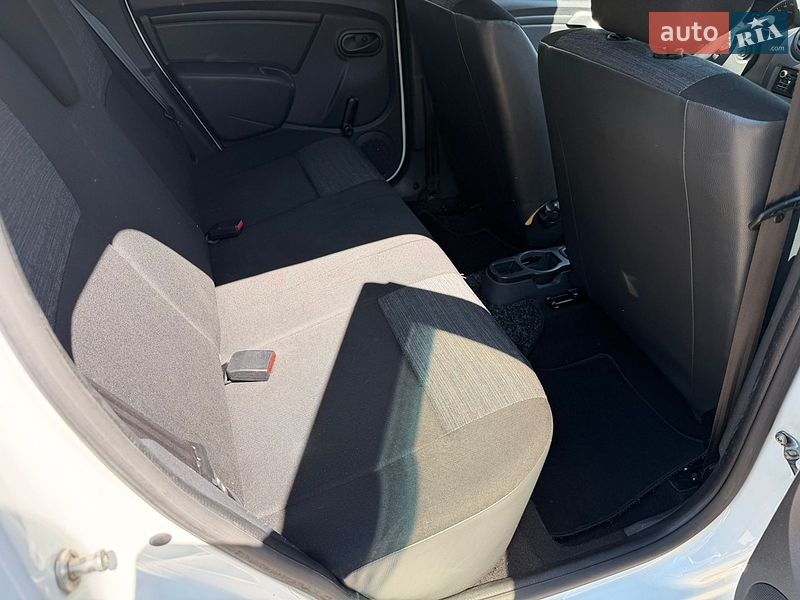 Внедорожник / Кроссовер Renault Duster 2013 в Киеве