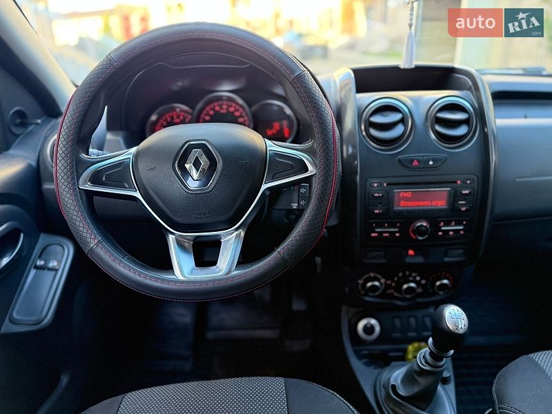Внедорожник / Кроссовер Renault Duster 2017 в Одессе