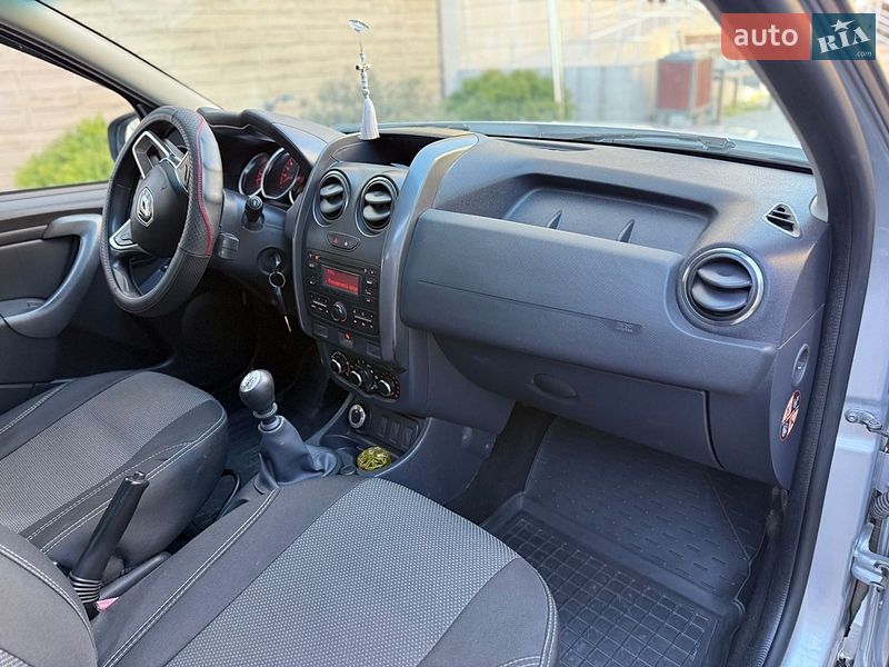 Внедорожник / Кроссовер Renault Duster 2017 в Одессе