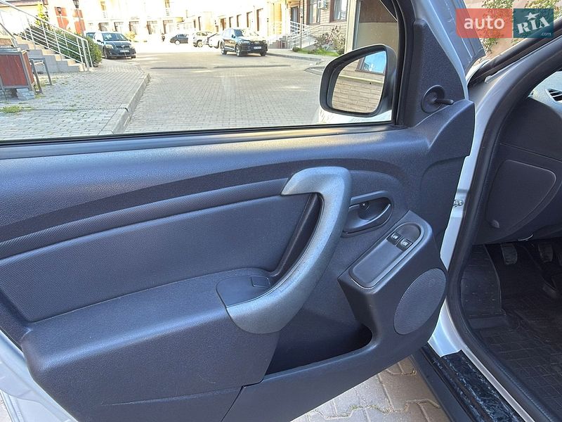 Внедорожник / Кроссовер Renault Duster 2017 в Одессе