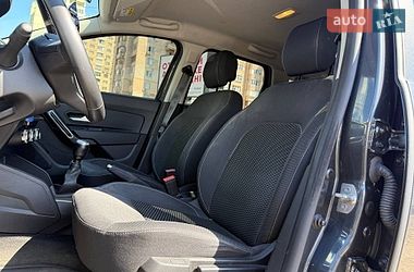 Внедорожник / Кроссовер Renault Duster 2021 в Киеве