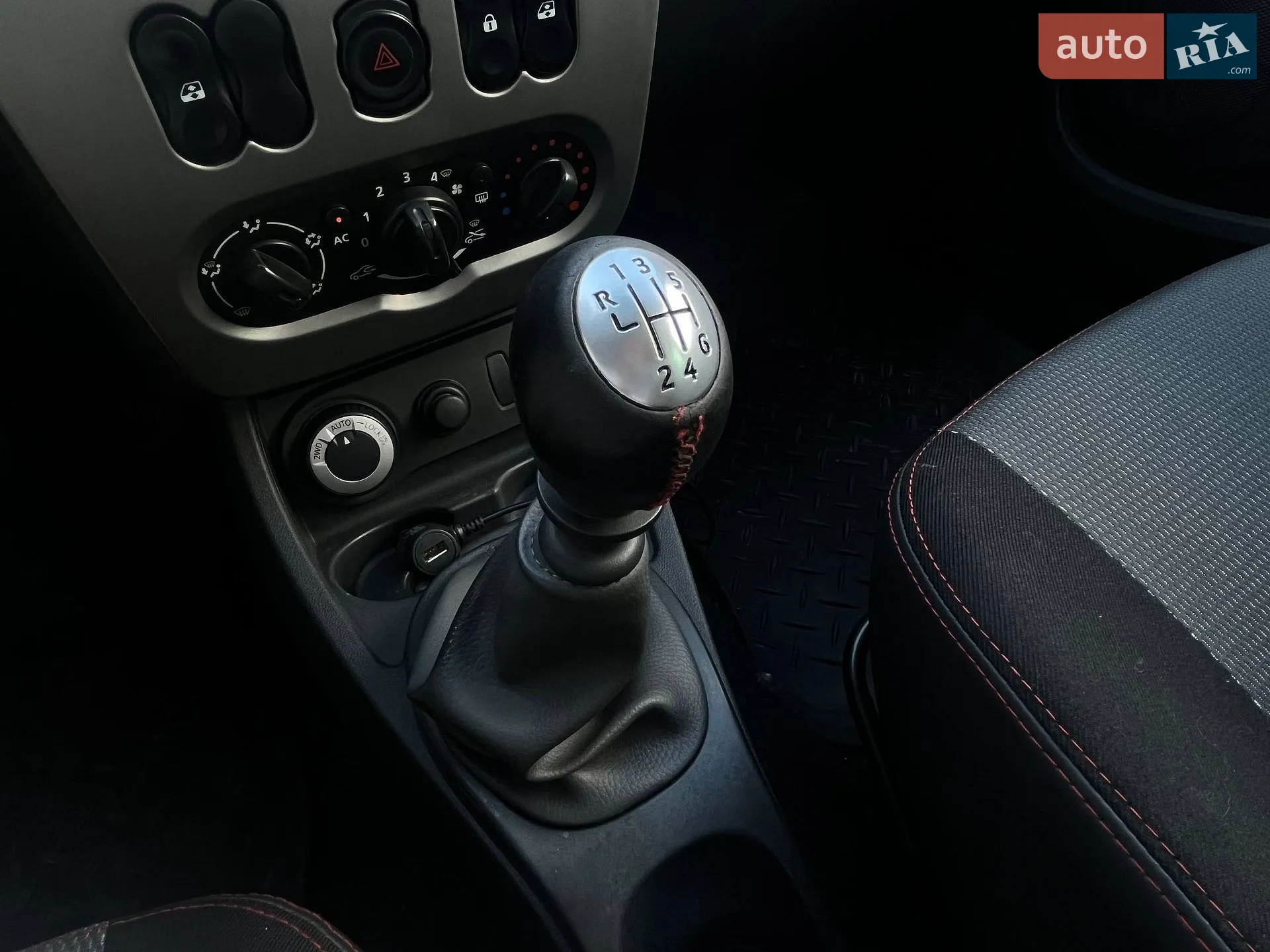 2013 Renault Duster - мініатюра 26