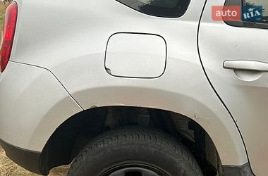 Внедорожник / Кроссовер Renault Duster 2012 в Тараще