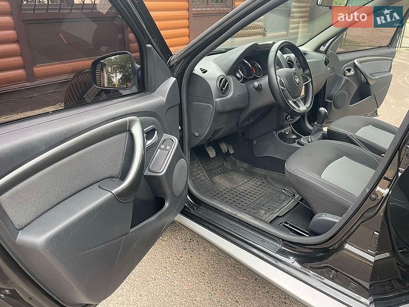 Внедорожник / Кроссовер Renault Duster 2017 в Киеве
