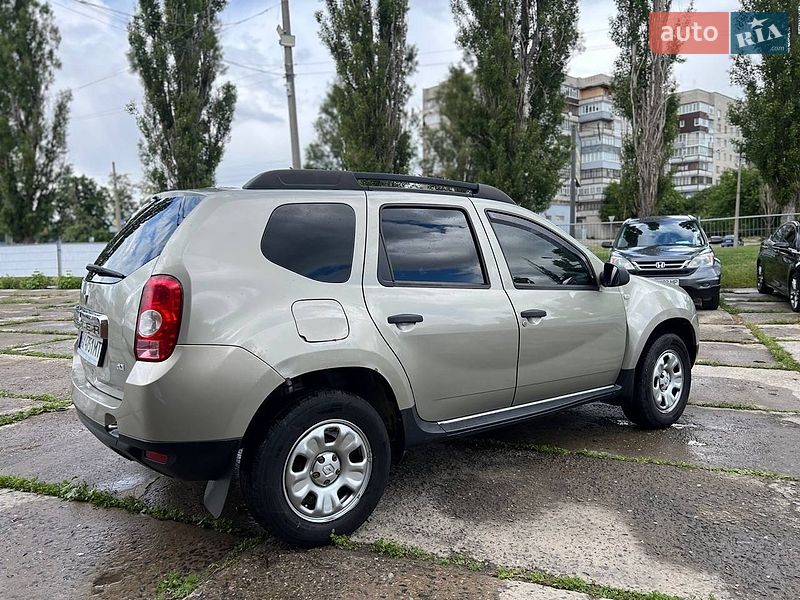 Внедорожник / Кроссовер Renault Duster 2014 в Харькове