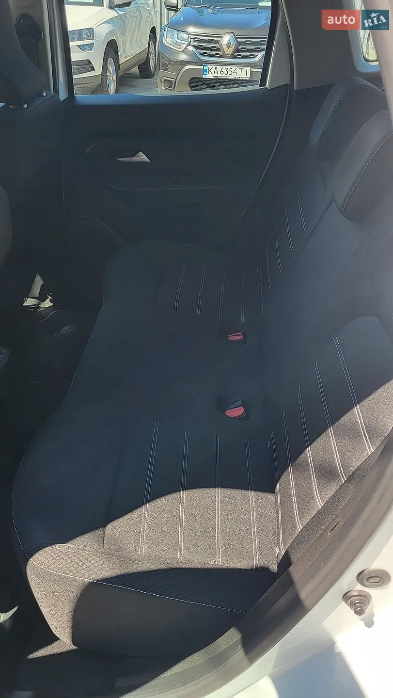 2021 Renault Duster - мініатюра 32