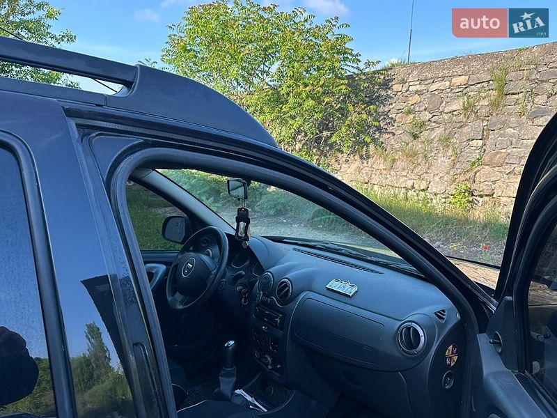 2010 Renault Duster, VIN VF1VGFT5885490764:plate — фото 1 (autoria)