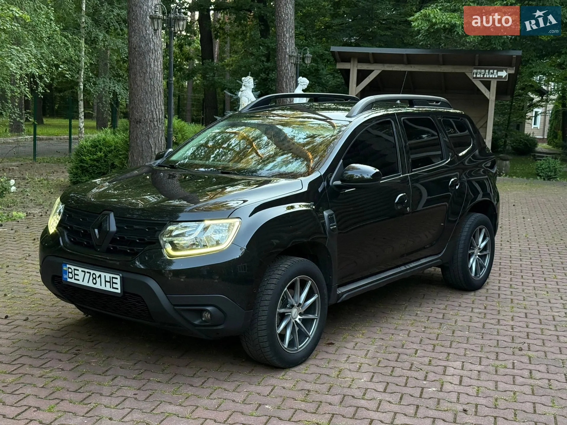 2021 Renault Duster - мініатюра 2