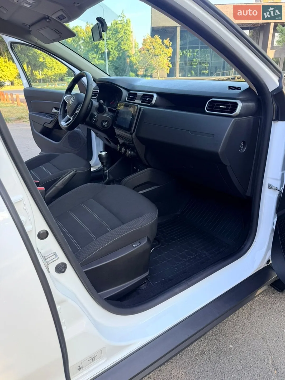 2023 Renault Duster - мініатюра 18