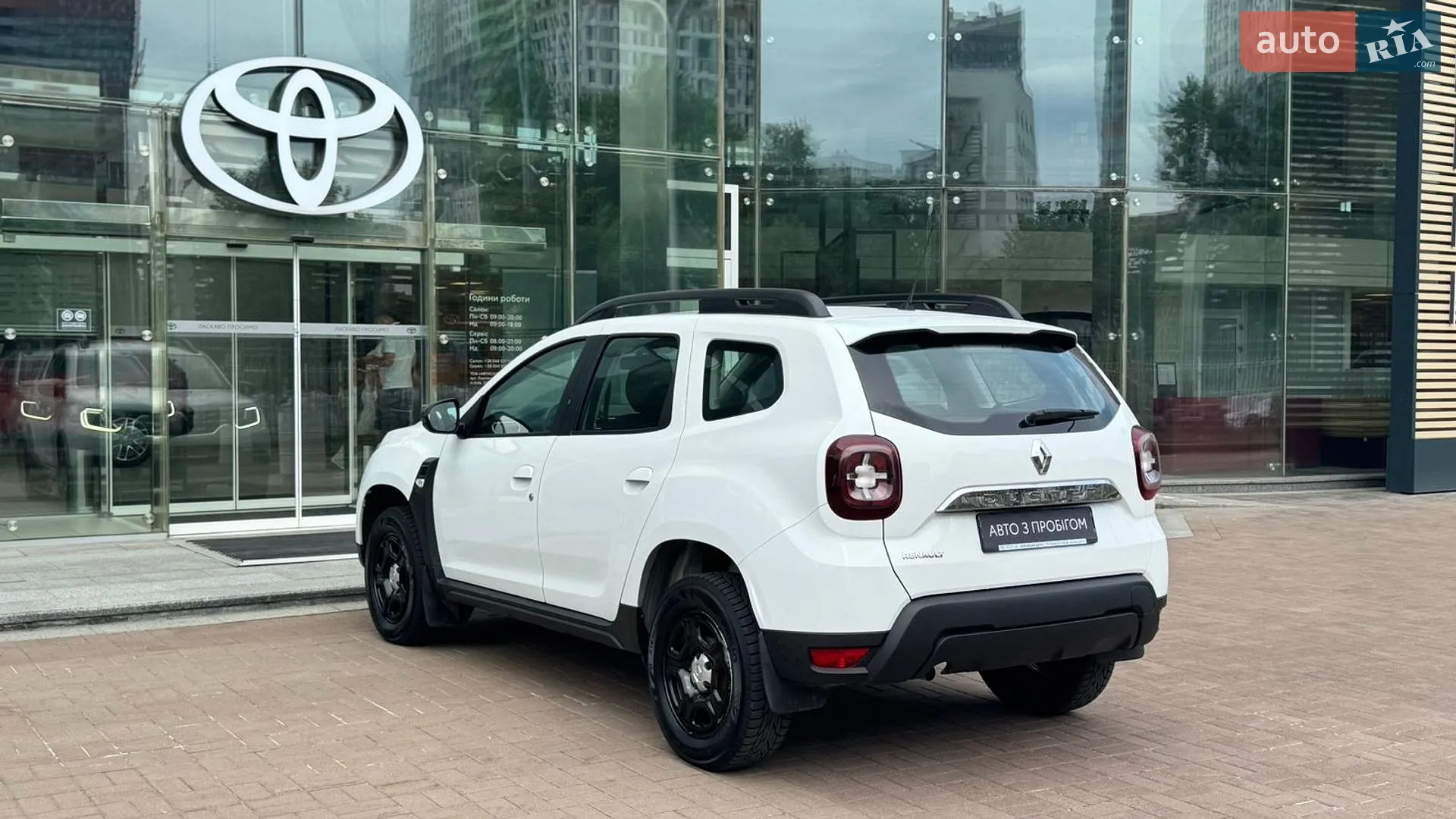 2021 Renault Duster - мініатюра 2