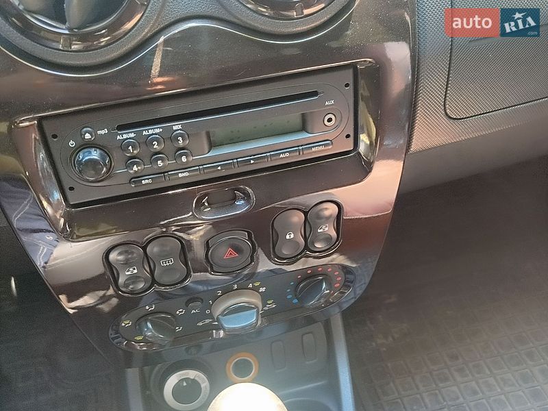 Позашляховик / Кросовер Renault Duster 2010 в Срібному фото 12 Позашляховик / Кросовер Renault Duster 2010 в Срібному
