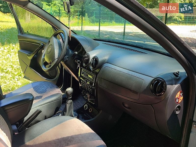 Позашляховик / Кросовер Renault Duster 2010 в Срібному фото 13 Позашляховик / Кросовер Renault Duster 2010 в Срібному