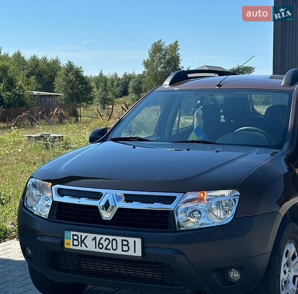 Позашляховик / Кросовер Renault Duster 2013 в Вирах