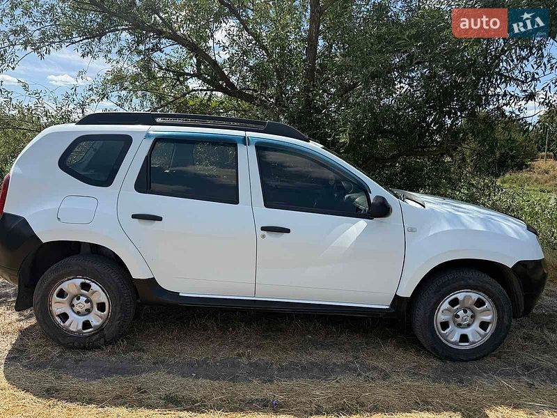 Внедорожник / Кроссовер Renault Duster 2013 в Саврани
