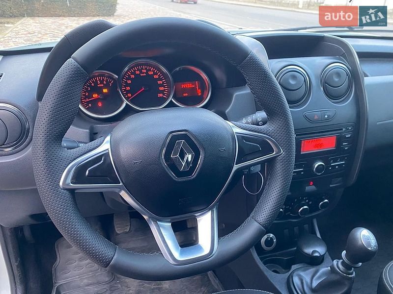 Позашляховик / Кросовер Renault Duster 2017 в Одесі