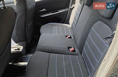 Внедорожник / Кроссовер Renault Duster 2021 в Киеве