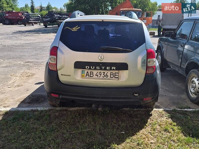 Внедорожник / Кроссовер Renault Duster 2015 в Мурованых Куриловцах