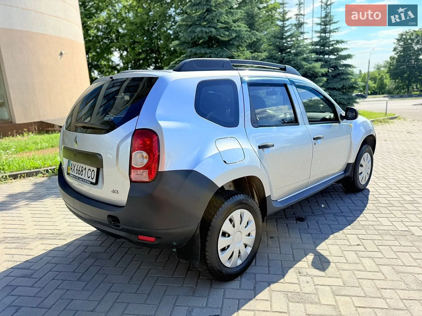 2010 Renault Duster - мініатюра 11