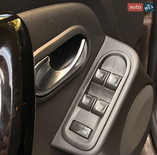 Внедорожник / Кроссовер Renault Duster 2017 в Киеве