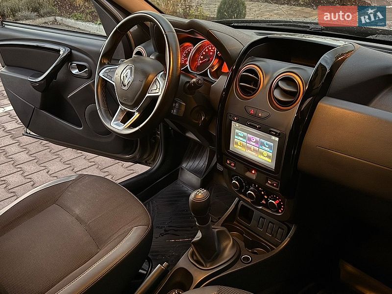 Внедорожник / Кроссовер Renault Duster 2017 в Киеве