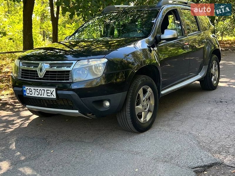 Renault Duster, photos from the listing