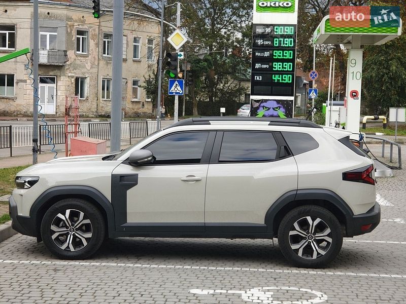 2025 Renault Duster, VIN VF1RJF01975205215:plate — zdjęcie 1 (autoria)