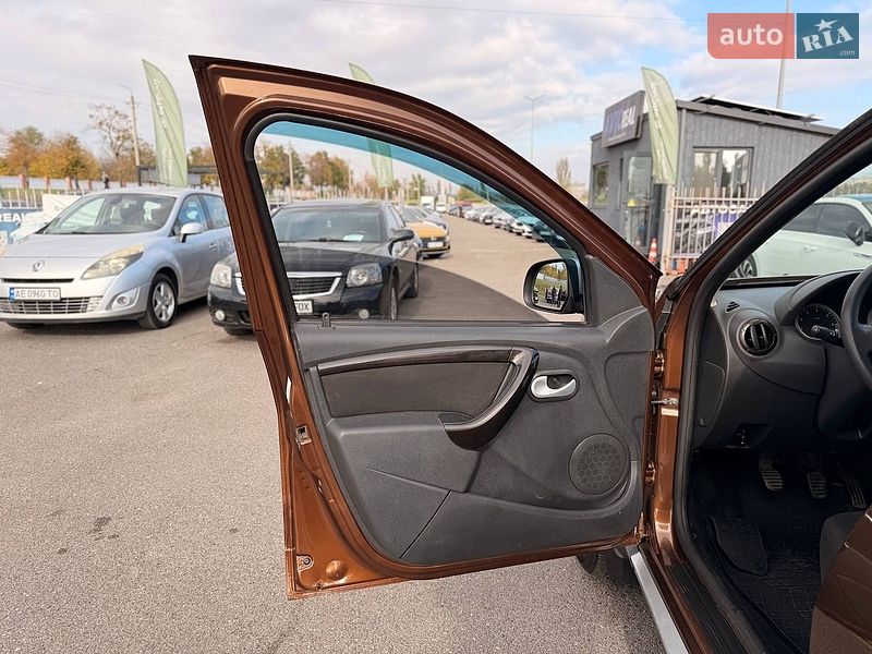 Внедорожник / Кроссовер Renault Duster 2011 в Кривом Роге
