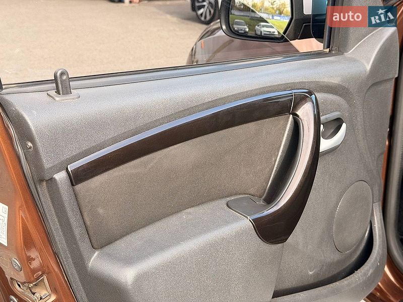 Внедорожник / Кроссовер Renault Duster 2011 в Кривом Роге