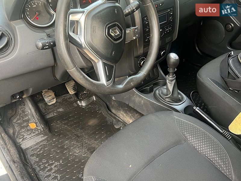 Позашляховик / Кросовер Renault Duster 2017 в Києві фото 13 Позашляховик / Кросовер Renault Duster 2017 в Києві