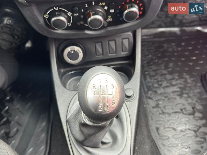 Внедорожник / Кроссовер Renault Duster 2018 в Ровно фото 14 Внедорожник / Кроссовер Renault Duster 2018 в Ровно