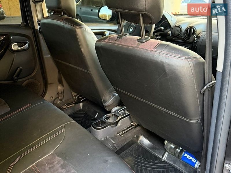 Позашляховик / Кросовер Renault Duster 2011 в Дніпрі
