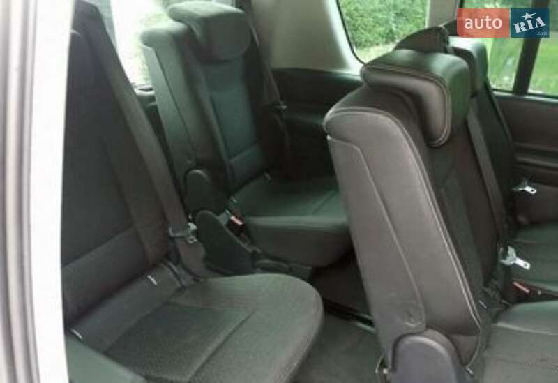 Мінівен Renault Espace 2010 в Дніпрі фото 13 Мінівен Renault Espace 2010 в Дніпрі