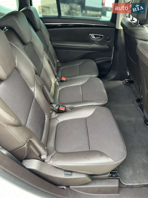 Минивэн Renault Espace 2016 в Луцке фото 28 Минивэн Renault Espace 2016 в Луцке