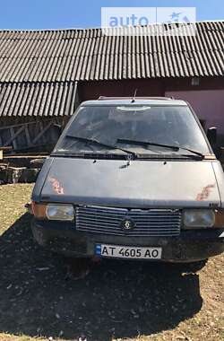 Минивэн Renault Espace 1990 в Вижнице