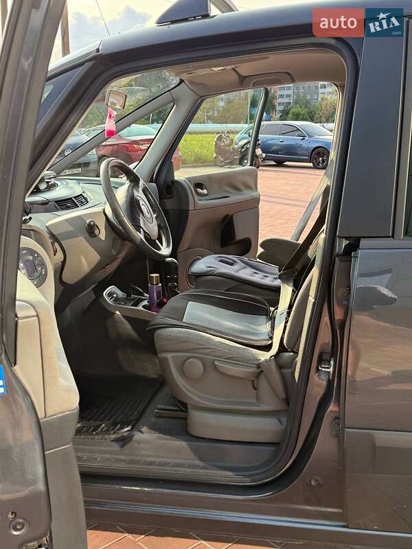 Мінівен Renault Espace 2005 в Славуті